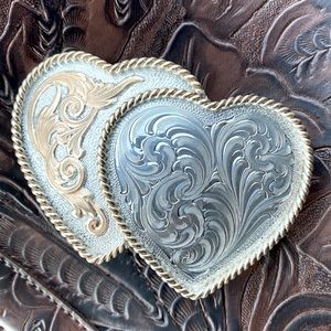 Montana Silversmith Silver Plated Double Heart Belt Buckle
